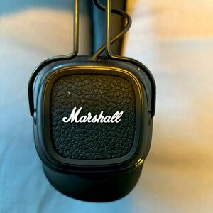 Marshall On-Ear Headphones